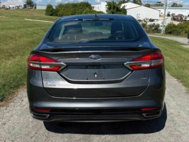 Серый Форд Фьюжн, объемом двигателя 2 л и пробегом 45 тыс. км за 5000 $, фото 4 на Automoto.ua