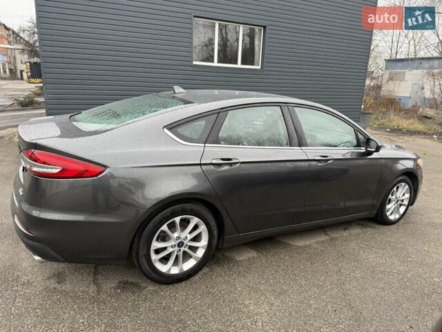 Серый Форд Фьюжн, объемом двигателя 1.5 л и пробегом 165 тыс. км за 10999 $, фото 8 на Automoto.ua