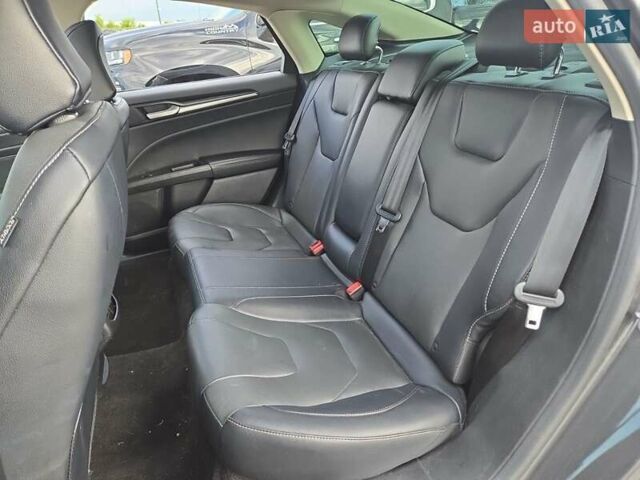 Серый Форд Фьюжн, объемом двигателя 2 л и пробегом 180 тыс. км за 14999 $, фото 3 на Automoto.ua