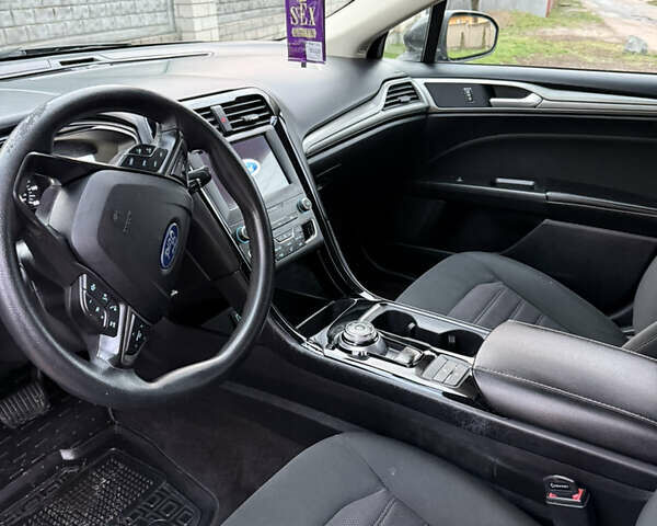 Серый Форд Фьюжн, объемом двигателя 1.5 л и пробегом 165 тыс. км за 10999 $, фото 16 на Automoto.ua