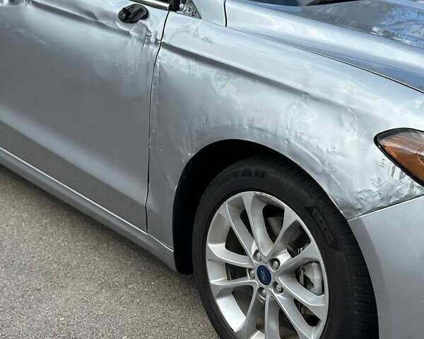 Сірий Форд Фьюжен, об'ємом двигуна 2 л та пробігом 93 тис. км за 12600 $, фото 22 на Automoto.ua