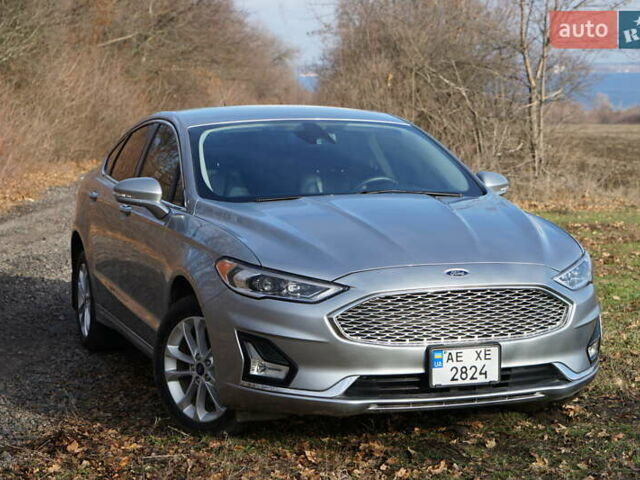 Серый Форд Фьюжн, объемом двигателя 2 л и пробегом 38 тыс. км за 20000 $, фото 7 на Automoto.ua