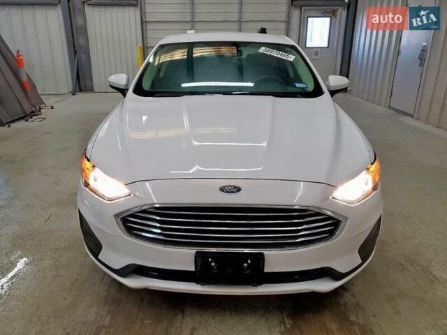 Серый Форд Фьюжн, объемом двигателя 2 л и пробегом 76 тыс. км за 3700 $, фото 4 на Automoto.ua