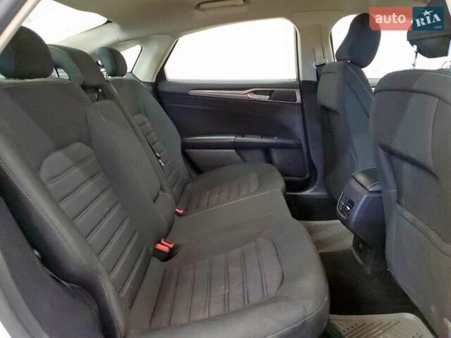 Серый Форд Фьюжн, объемом двигателя 2 л и пробегом 76 тыс. км за 3700 $, фото 9 на Automoto.ua
