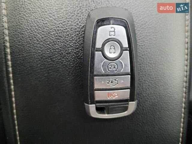 Серый Форд Фьюжн, объемом двигателя 2 л и пробегом 30 тыс. км за 4800 $, фото 22 на Automoto.ua