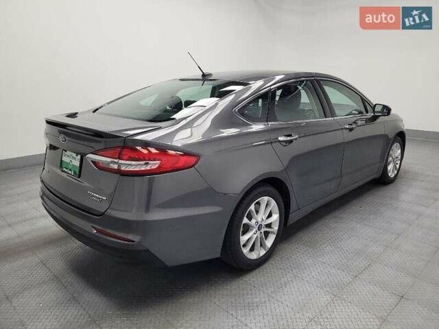 Серый Форд Фьюжн, объемом двигателя 2 л и пробегом 30 тыс. км за 4800 $, фото 8 на Automoto.ua