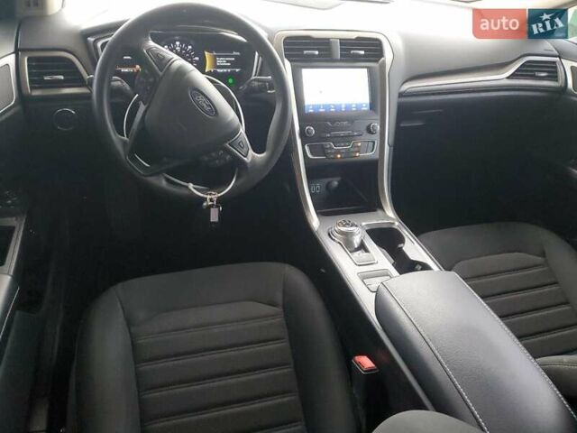 Серый Форд Фьюжн, объемом двигателя 2 л и пробегом 156 тыс. км за 2000 $, фото 7 на Automoto.ua