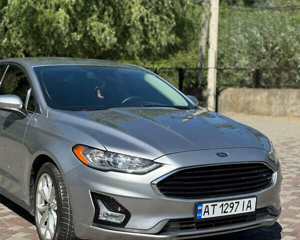 Сірий Форд Фьюжен, об'ємом двигуна 2.49 л та пробігом 26 тис. км за 14600 $, фото 1 на Automoto.ua