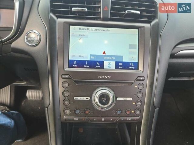 Серый Форд Фьюжн, объемом двигателя 2 л и пробегом 180 тыс. км за 14999 $, фото 12 на Automoto.ua