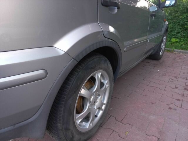 Серый Форд Фьюжн, объемом двигателя 1.4 л и пробегом 218 тыс. км за 4700 $, фото 7 на Automoto.ua