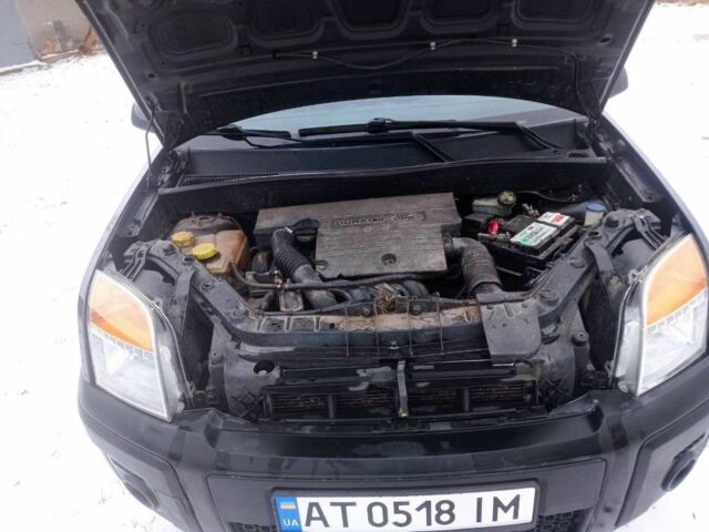 Сірий Форд Фьюжен, об'ємом двигуна 1.4 л та пробігом 161 тис. км за 3200 $, фото 11 на Automoto.ua