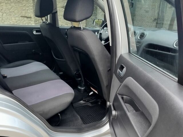 Серый Форд Фьюжн, объемом двигателя 1.4 л и пробегом 171 тыс. км за 5300 $, фото 19 на Automoto.ua