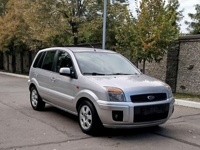 Серый Форд Фьюжн, объемом двигателя 1.4 л и пробегом 171 тыс. км за 5300 $, фото 1 на Automoto.ua