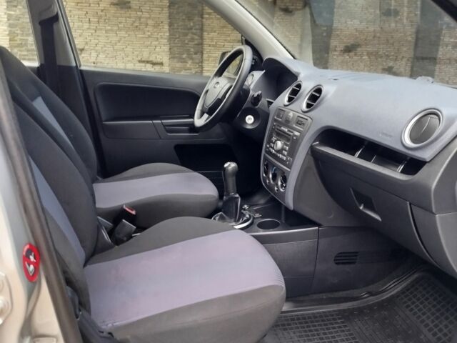 Серый Форд Фьюжн, объемом двигателя 1.4 л и пробегом 171 тыс. км за 5300 $, фото 17 на Automoto.ua