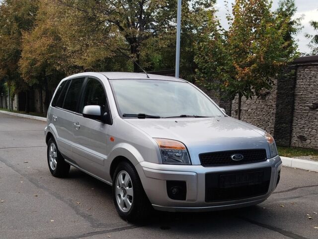 Серый Форд Фьюжн, объемом двигателя 1.4 л и пробегом 171 тыс. км за 5300 $, фото 12 на Automoto.ua