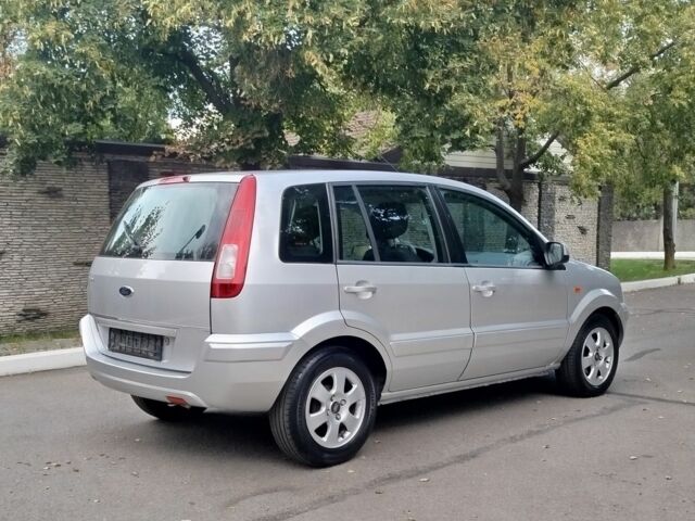 Серый Форд Фьюжн, объемом двигателя 1.4 л и пробегом 171 тыс. км за 5300 $, фото 4 на Automoto.ua