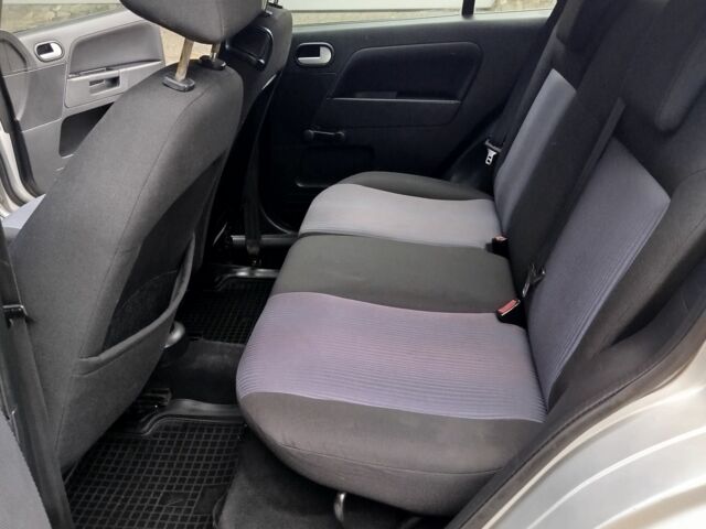 Серый Форд Фьюжн, объемом двигателя 1.4 л и пробегом 171 тыс. км за 5300 $, фото 22 на Automoto.ua