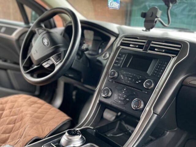 Серый Форд Фьюжн, объемом двигателя 2.5 л и пробегом 124 тыс. км за 13000 $, фото 5 на Automoto.ua