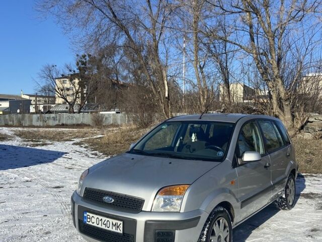 Серый Форд Фьюжн, объемом двигателя 1.4 л и пробегом 220 тыс. км за 5000 $, фото 7 на Automoto.ua