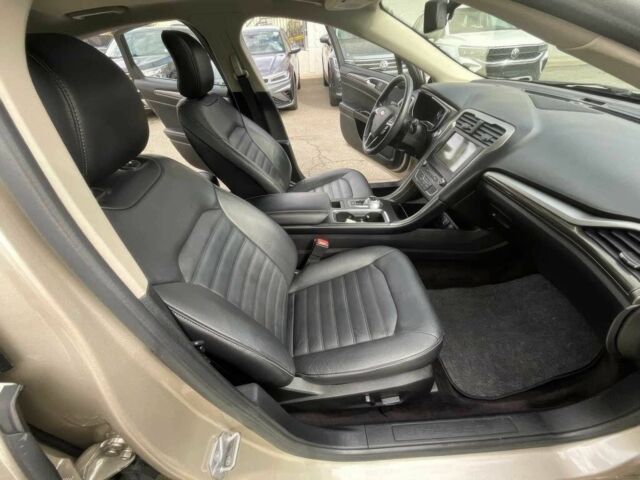 Серый Форд Фьюжн, объемом двигателя 2 л и пробегом 44 тыс. км за 7500 $, фото 7 на Automoto.ua