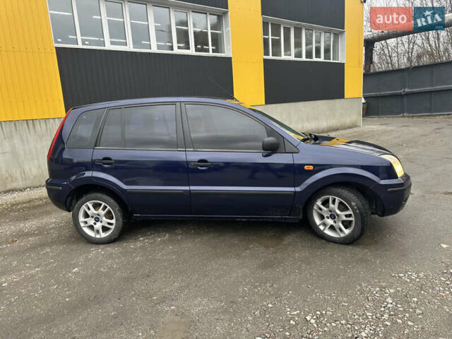 Синий Форд Фьюжн, объемом двигателя 1.6 л и пробегом 302 тыс. км за 4100 $, фото 24 на Automoto.ua