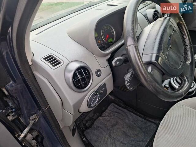 Синий Форд Фьюжн, объемом двигателя 1.4 л и пробегом 227 тыс. км за 2700 $, фото 32 на Automoto.ua