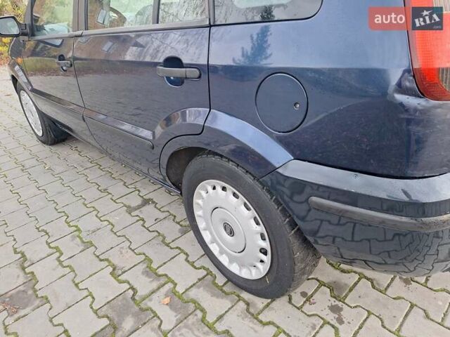 Синий Форд Фьюжн, объемом двигателя 1.4 л и пробегом 227 тыс. км за 2700 $, фото 8 на Automoto.ua