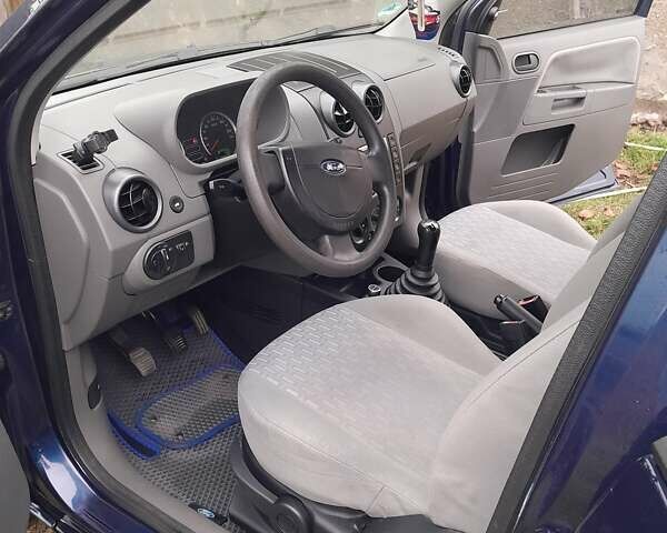 Синій Форд Фьюжен, об'ємом двигуна 1.39 л та пробігом 200 тис. км за 4200 $, фото 8 на Automoto.ua