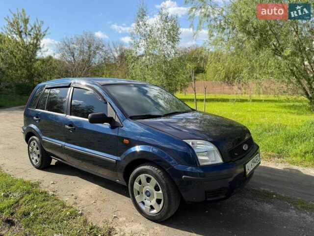 Синий Форд Фьюжн, объемом двигателя 1.6 л и пробегом 240 тыс. км за 3500 $, фото 4 на Automoto.ua