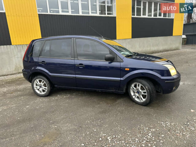 Синий Форд Фьюжн, объемом двигателя 1.6 л и пробегом 302 тыс. км за 4100 $, фото 25 на Automoto.ua