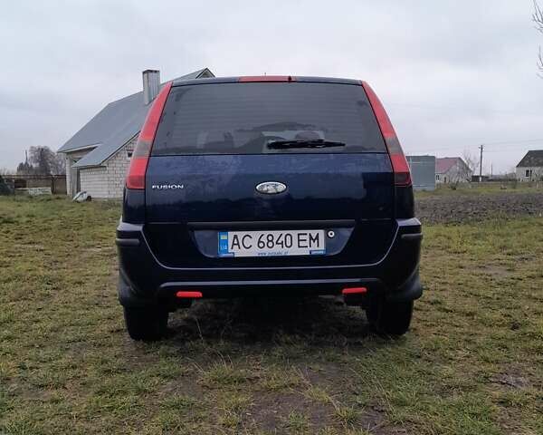 Синій Форд Фьюжен, об'ємом двигуна 1.39 л та пробігом 200 тис. км за 4200 $, фото 6 на Automoto.ua