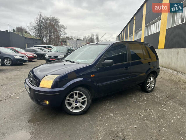 Синий Форд Фьюжн, объемом двигателя 1.6 л и пробегом 302 тыс. км за 4100 $, фото 5 на Automoto.ua