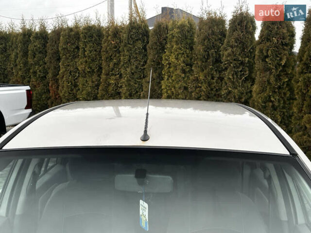 Синій Форд Фьюжен, об'ємом двигуна 1.4 л та пробігом 300 тис. км за 2850 $, фото 15 на Automoto.ua