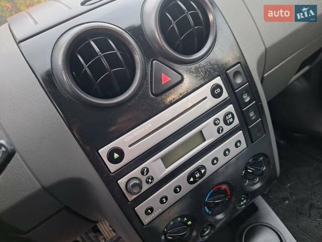 Синий Форд Фьюжн, объемом двигателя 1.4 л и пробегом 227 тыс. км за 3000 $, фото 35 на Automoto.ua