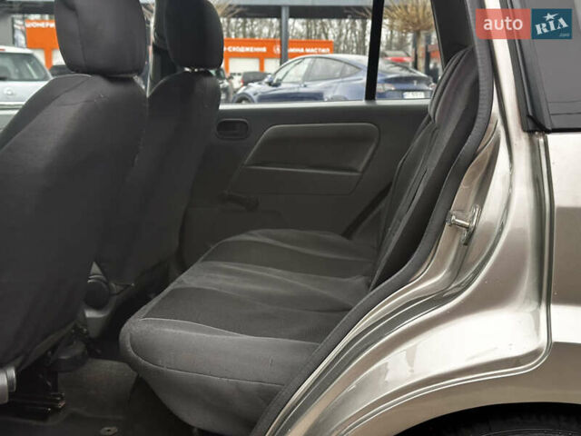 Синій Форд Фьюжен, об'ємом двигуна 1.4 л та пробігом 300 тис. км за 2850 $, фото 24 на Automoto.ua