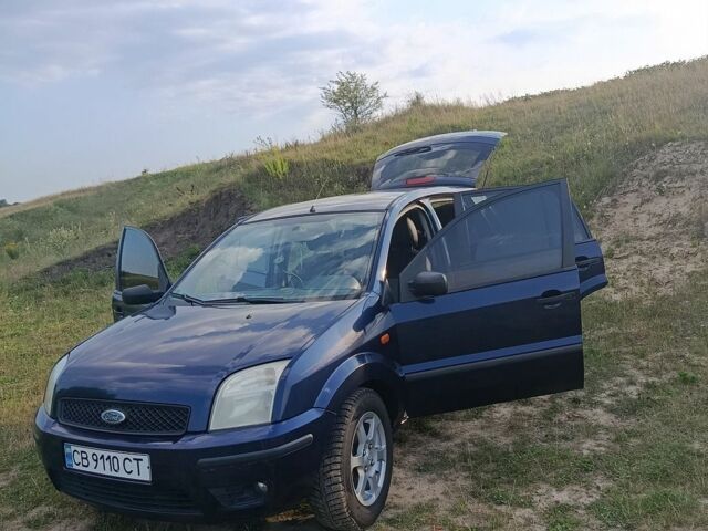 Синій Форд Фьюжен, об'ємом двигуна 1.4 л та пробігом 195 тис. км за 4000 $, фото 2 на Automoto.ua