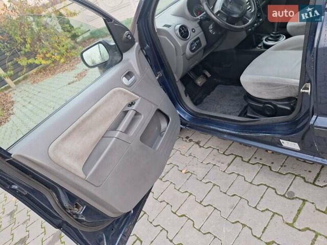 Синий Форд Фьюжн, объемом двигателя 1.4 л и пробегом 227 тыс. км за 2700 $, фото 30 на Automoto.ua