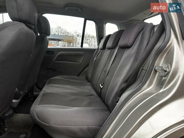 Синій Форд Фьюжен, об'ємом двигуна 1.4 л та пробігом 300 тис. км за 2850 $, фото 25 на Automoto.ua