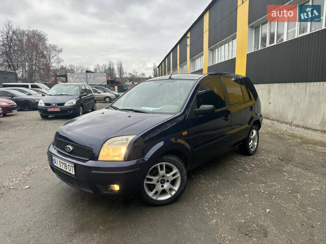 Синий Форд Фьюжн, объемом двигателя 1.6 л и пробегом 302 тыс. км за 4100 $, фото 3 на Automoto.ua