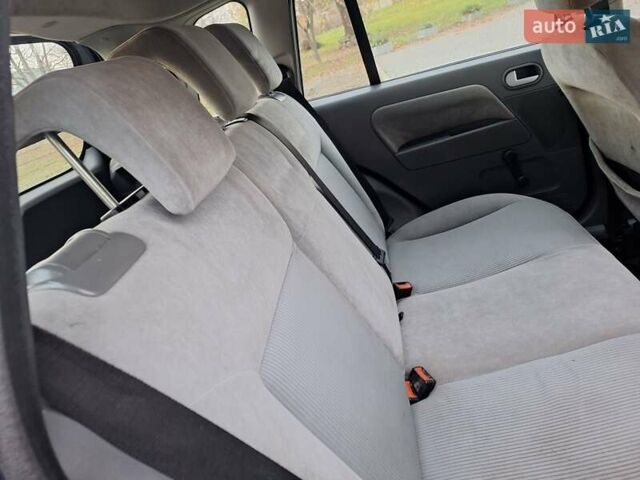 Синий Форд Фьюжн, объемом двигателя 1.4 л и пробегом 227 тыс. км за 3000 $, фото 20 на Automoto.ua