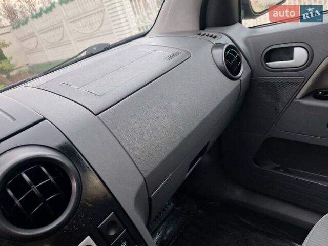 Синий Форд Фьюжн, объемом двигателя 1.4 л и пробегом 227 тыс. км за 3000 $, фото 37 на Automoto.ua