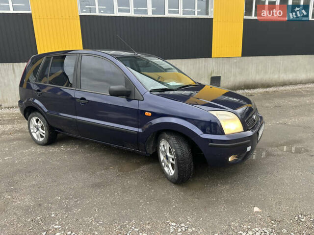 Синий Форд Фьюжн, объемом двигателя 1.6 л и пробегом 302 тыс. км за 4100 $, фото 27 на Automoto.ua