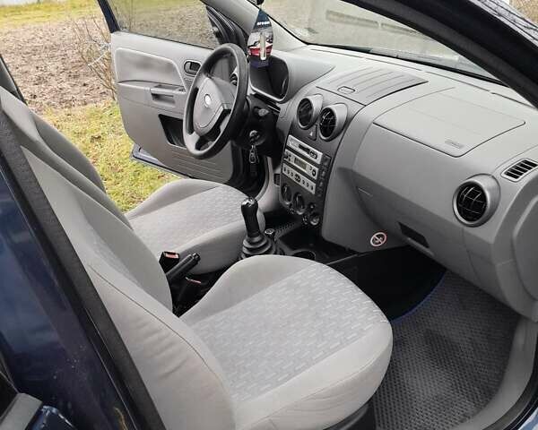 Синій Форд Фьюжен, об'ємом двигуна 1.39 л та пробігом 200 тис. км за 4200 $, фото 10 на Automoto.ua