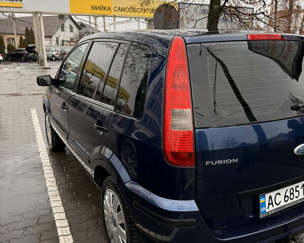 Синій Форд Фьюжен, об'ємом двигуна 1.4 л та пробігом 280 тис. км за 3700 $, фото 6 на Automoto.ua