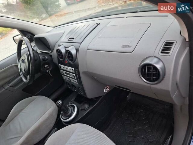 Синий Форд Фьюжн, объемом двигателя 1.4 л и пробегом 227 тыс. км за 2700 $, фото 25 на Automoto.ua