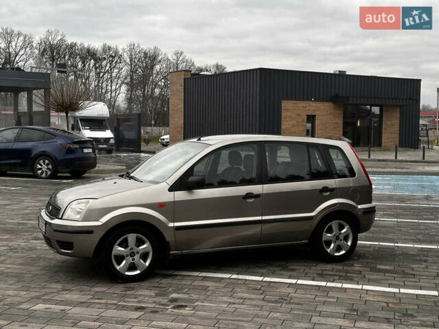 Синій Форд Фьюжен, об'ємом двигуна 1.4 л та пробігом 300 тис. км за 2850 $, фото 13 на Automoto.ua