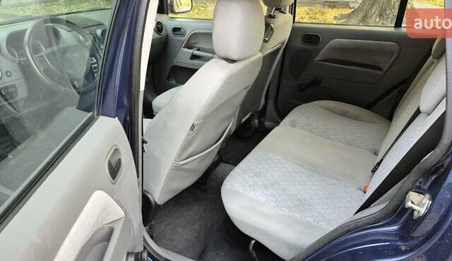 Синий Форд Фьюжн, объемом двигателя 1.6 л и пробегом 158 тыс. км за 4000 $, фото 10 на Automoto.ua