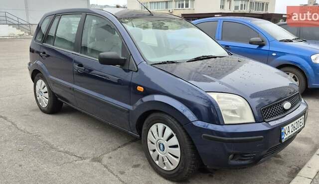 Синий Форд Фьюжн, объемом двигателя 1.6 л и пробегом 150 тыс. км за 4300 $, фото 6 на Automoto.ua