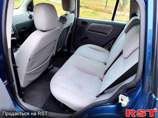 Синій Форд Фьюжен, об'ємом двигуна 1.6 л та пробігом 158 тис. км за 4550 $, фото 3 на Automoto.ua