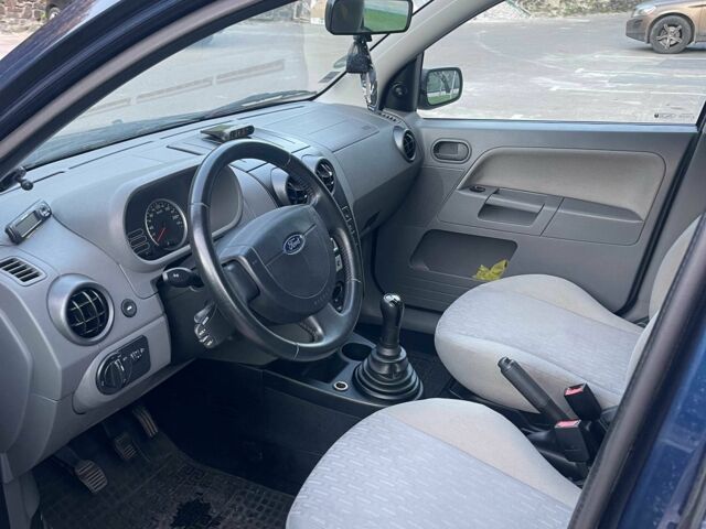 Синій Форд Фьюжен, об'ємом двигуна 1.4 л та пробігом 102 тис. км за 4300 $, фото 4 на Automoto.ua